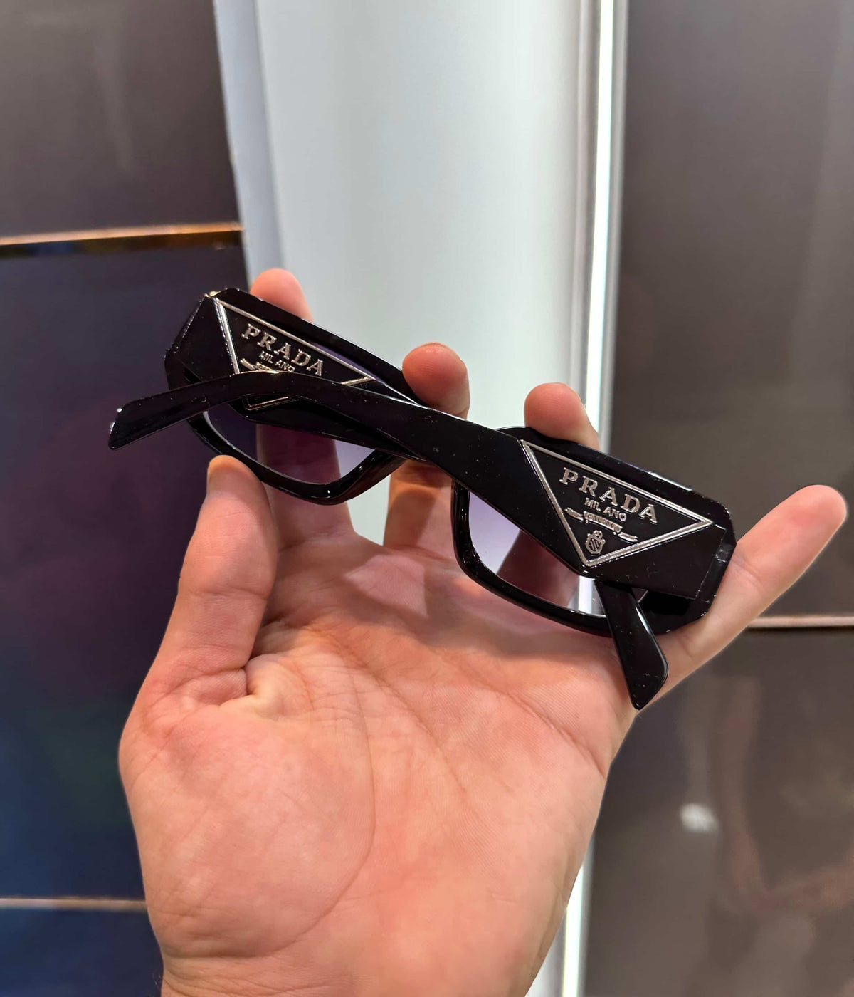 Prad a Black Designer Shaded Lens 7901