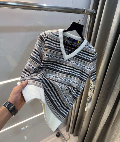 Ralp h Lauren White Imported Knitted Pull Over