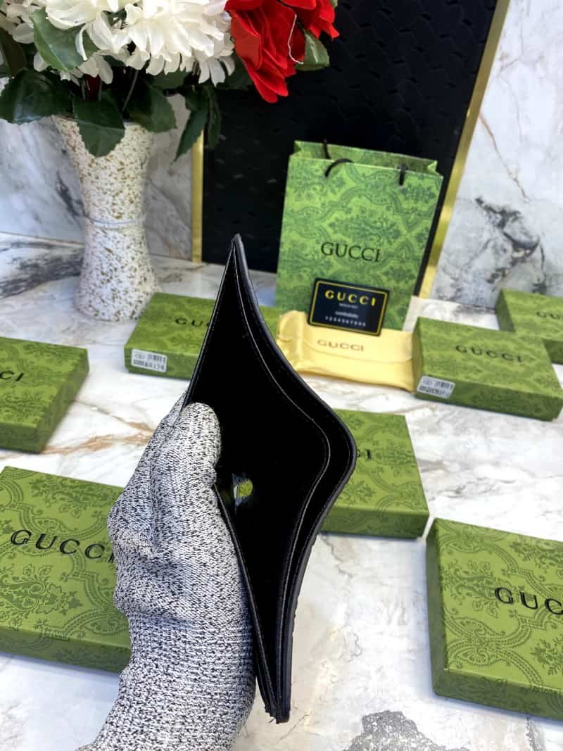GUCCI_WALLET_V563