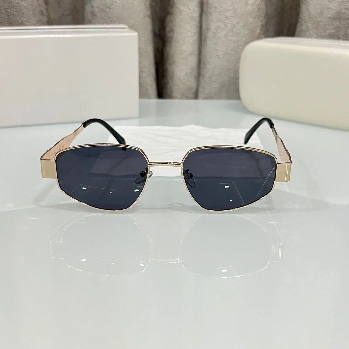 Celin e Silver Black Premium Shades 822