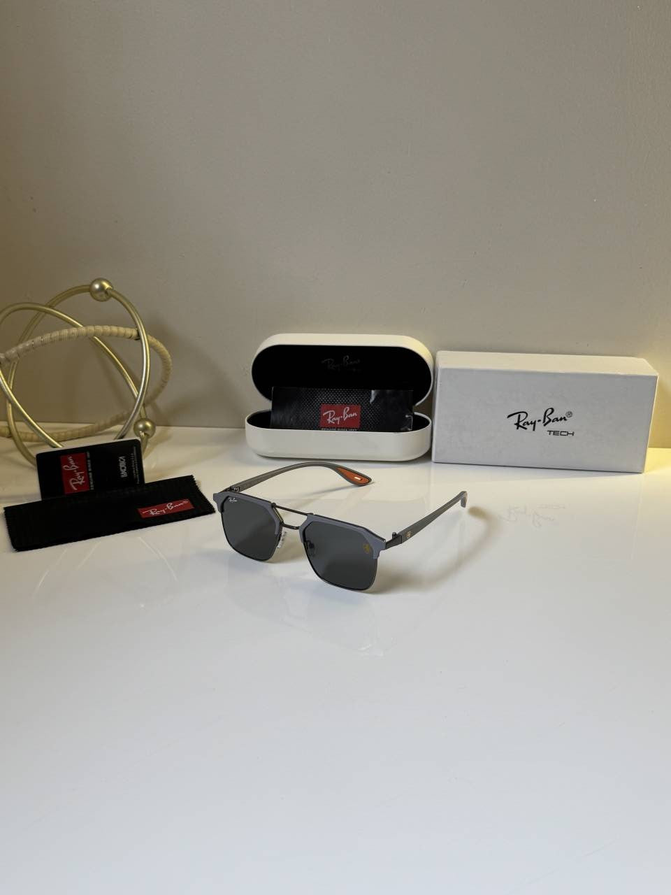 Rayban_04_Grey