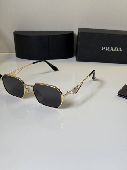 Prada_425_Gold_Black