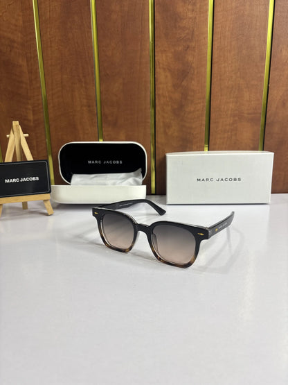 Marc Jacobs 11-14 black brown