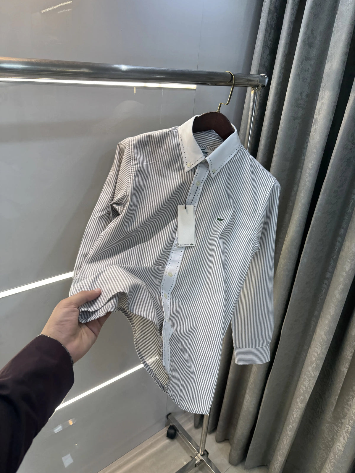 Lacost e Brown Embroidery Logo Premium Oxford Shirt