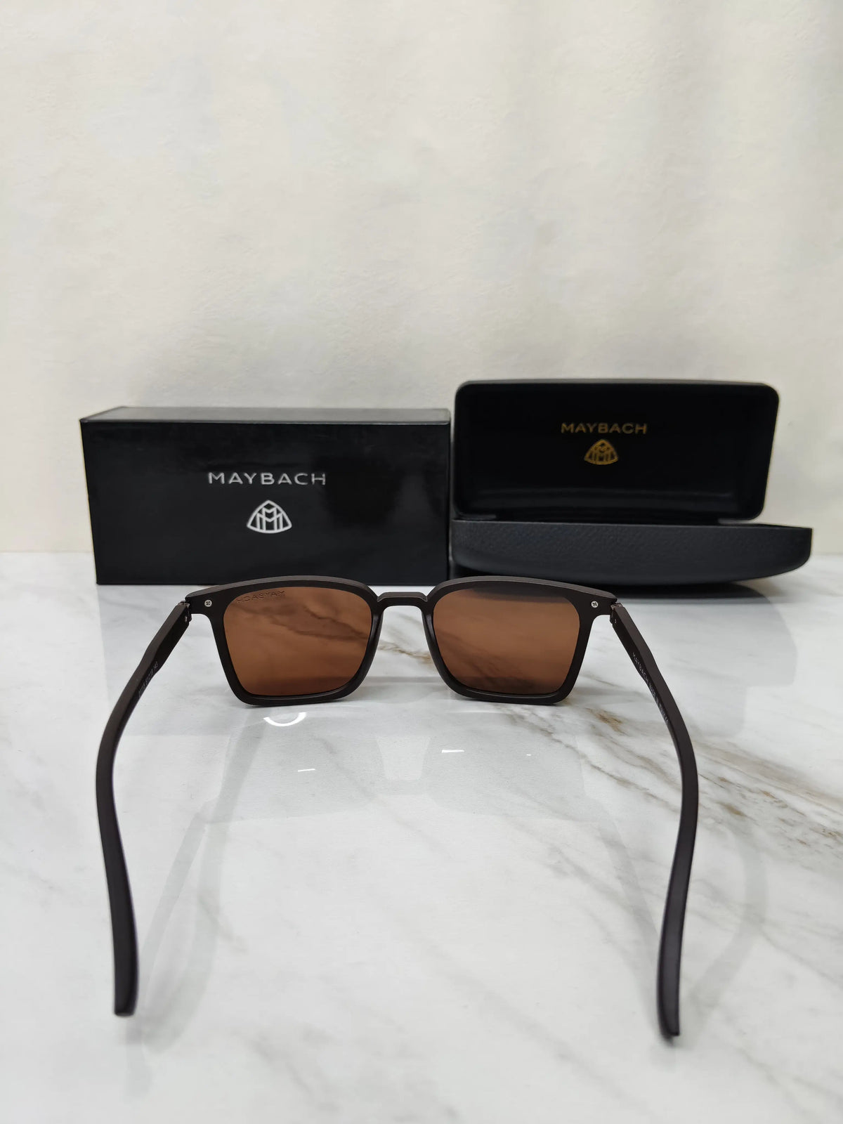 MAYBACH 21115 MATT BROWN