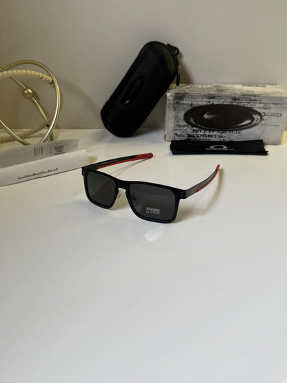 Oakley_4123_Black_Red
