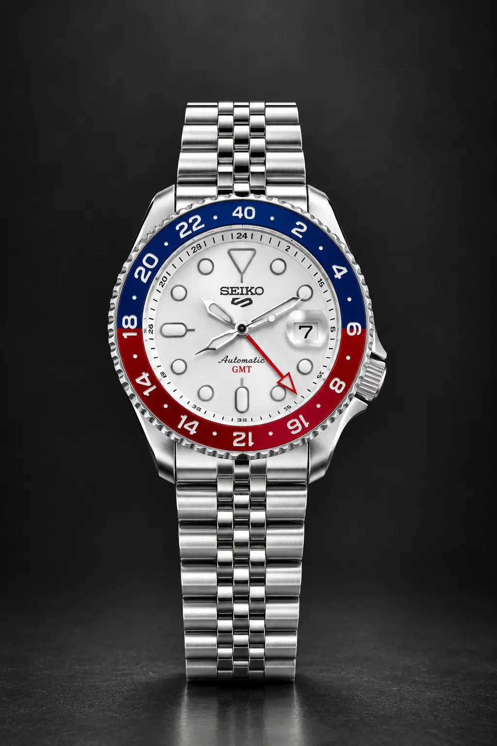 Seiko 5Sportz GMT Heavy Shift Movement