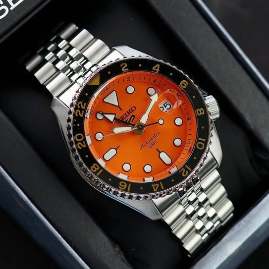 Seiko 5Sportz GMT Heavy Shift Movement