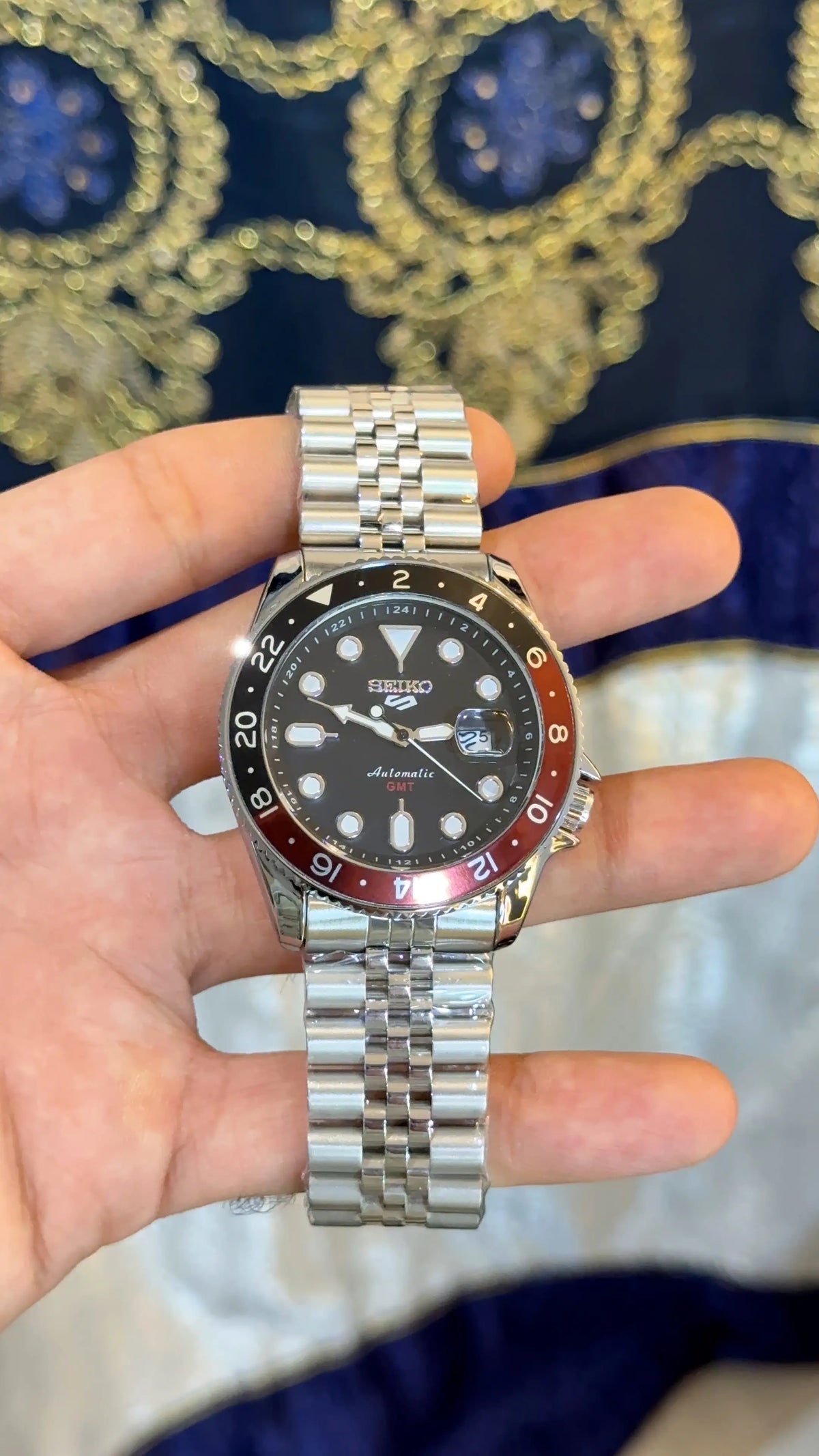 Seiko 5Sportz GMT Heavy Shift Movement