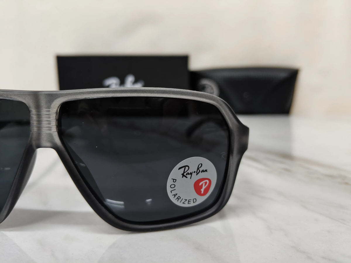 RAY BAN 4760 GREY BLACK MATT PREMIUM SHADES