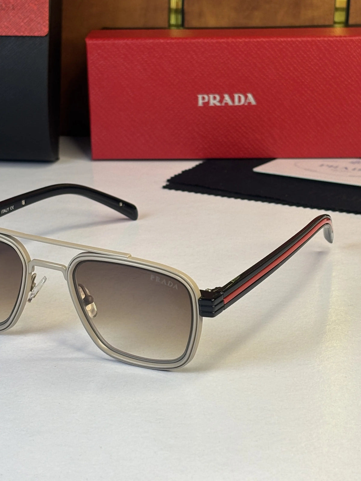Prada 9827 Black Brown