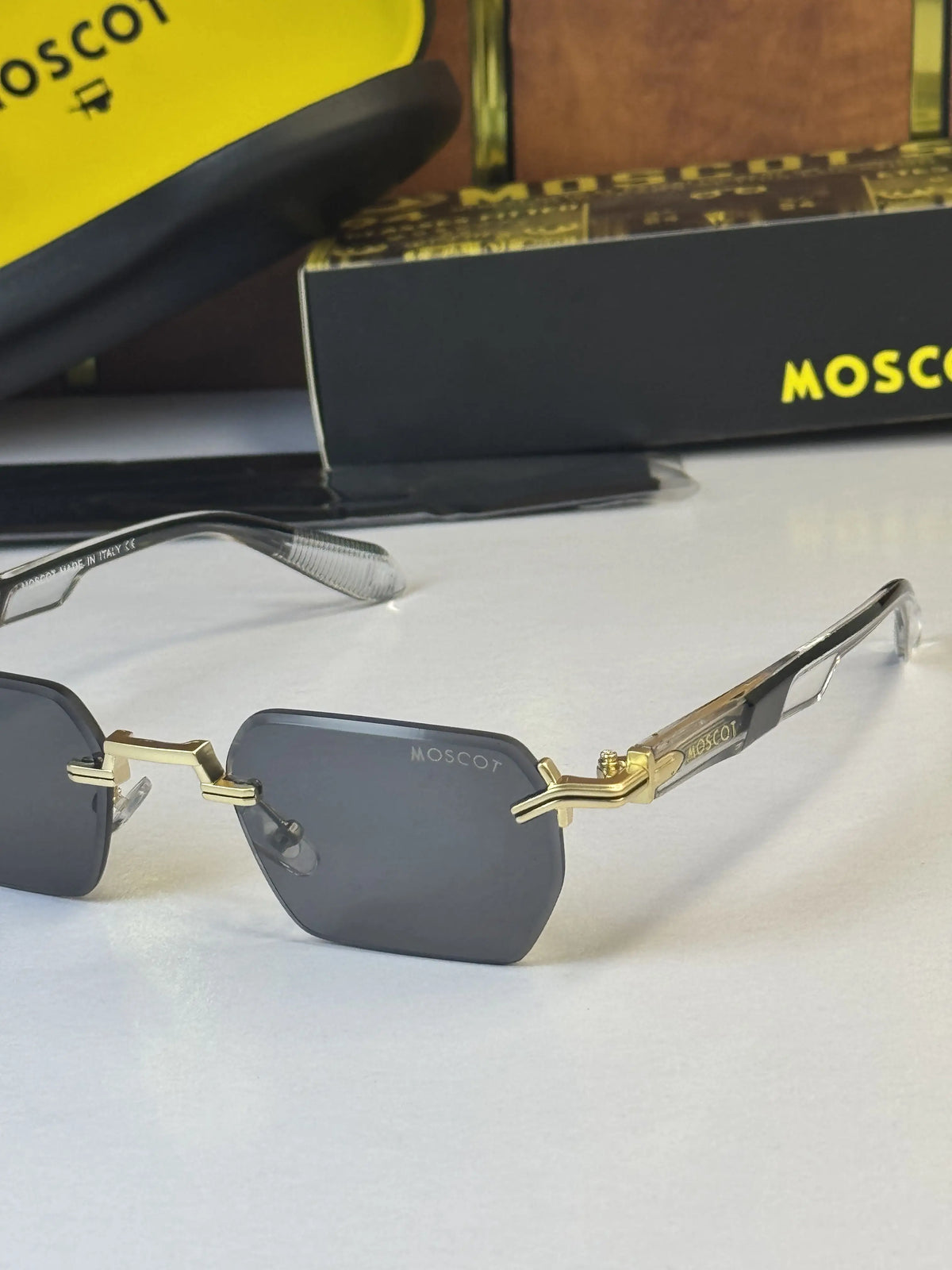 Moscot 66007 Gold Black 